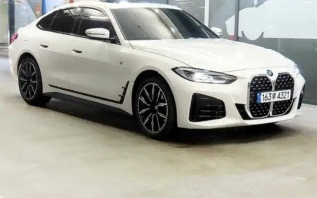인천중고차할부 4시리즈 (G22) 420i 그란쿠페 M 스포츠 매물 사진 2 - 2023/04 4,269km